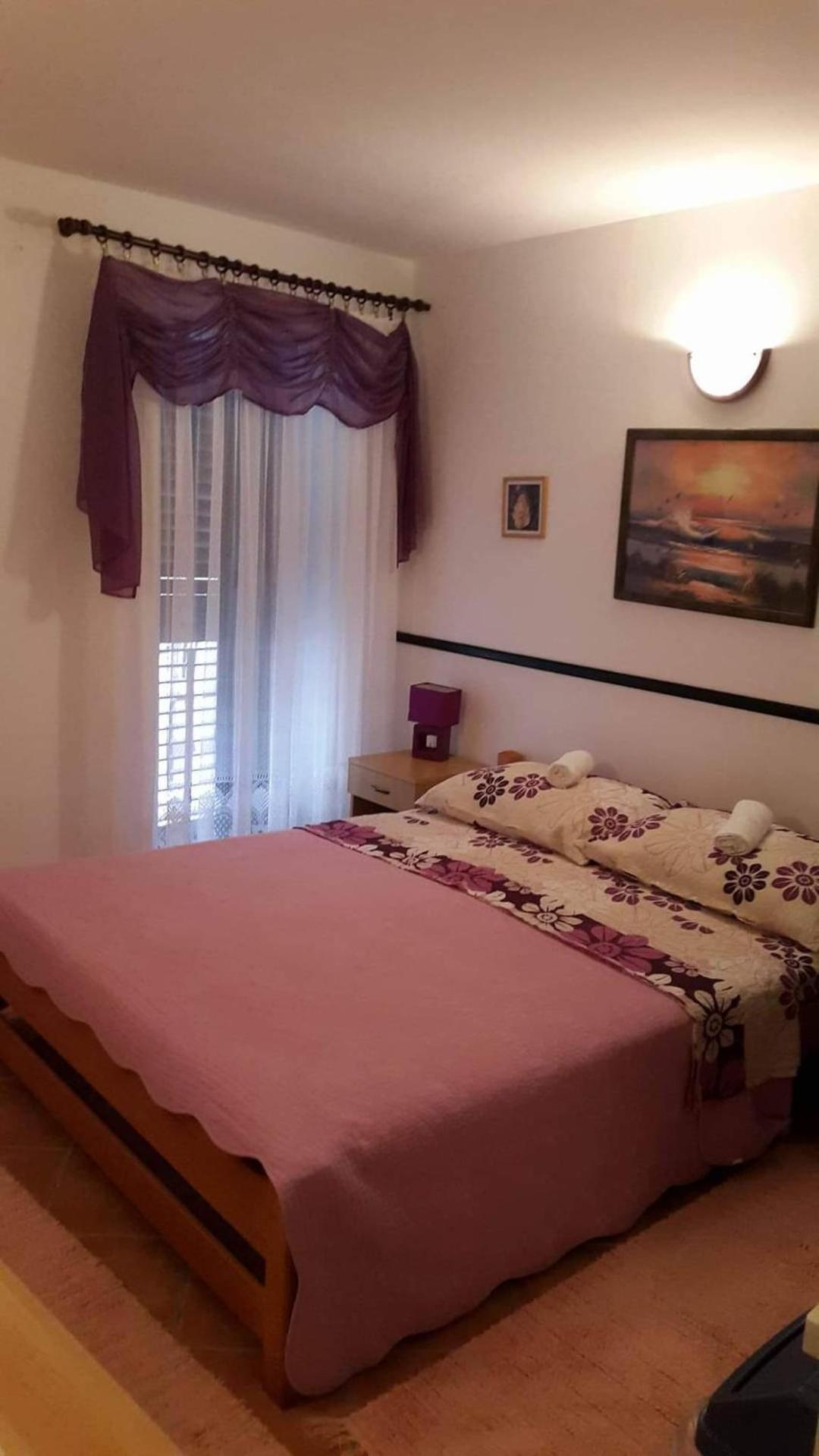 Apartmani Linda Vodice Eksteriør bilde