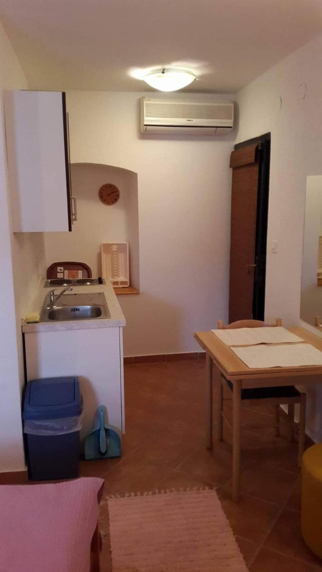 Apartmani Linda Vodice Eksteriør bilde